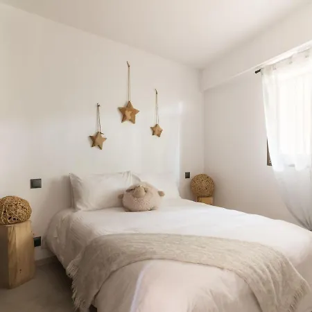 Сasa de vacaciones Lavish Holiday In La Napoule With Pool *