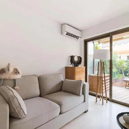 Lavish Holiday In La Napoule With Pool Сasa de vacaciones Mandelieu