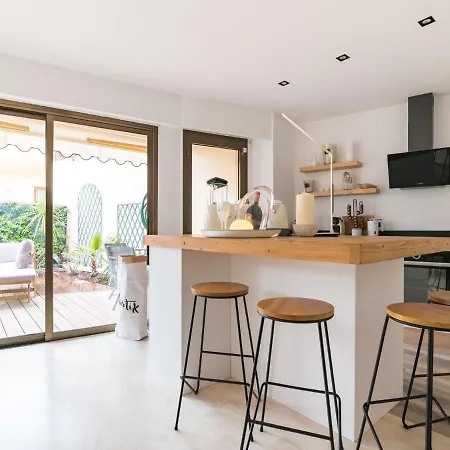 Lavish Holiday In La Napoule With Pool Сasa de vacaciones Mandelieu
